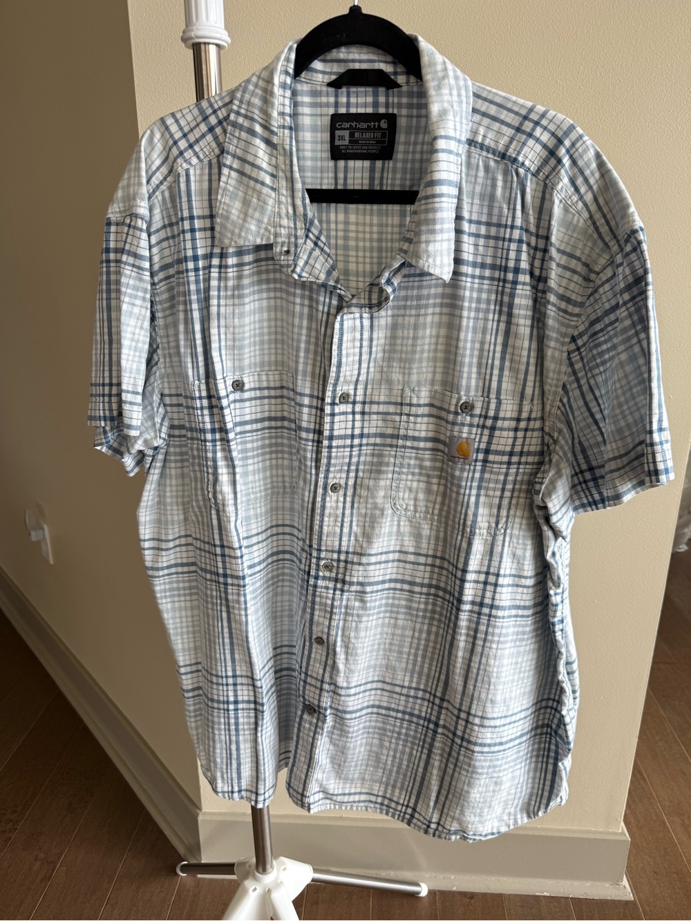 Carhartt Men’s Light Blue & Navy Plaid Short-Sleeve Button-Down Shirt
